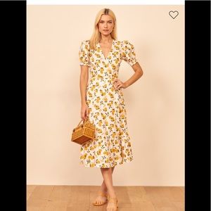 Reformation Veronika Dress in Lemons - 100% Linen